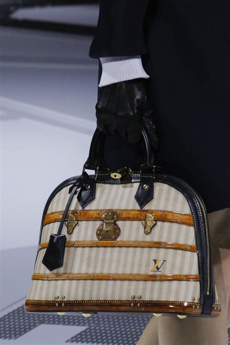 louis vuitton 2018 bag|Louis Vuitton Releases Fall 2018 New Wave Bags .